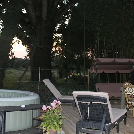 Lyxtält Roulotte De Charme Avec Jacuzzi Prive Beaupouyet