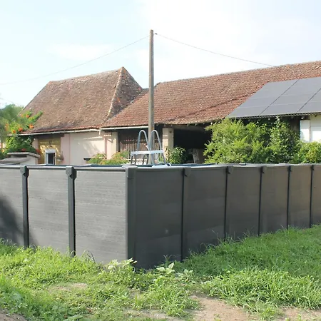 Roulotte De Charme Avec Jacuzzi Prive
